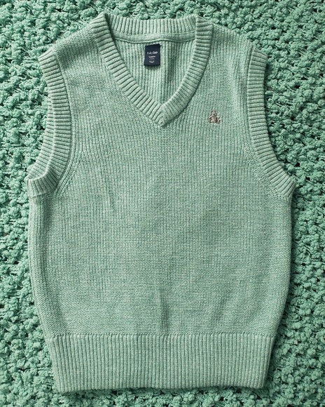 gap sweater vest
